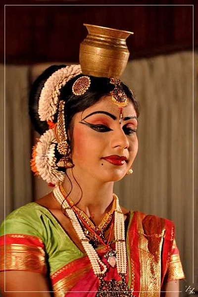 51119 Bharata Natyam 01-2014 (Zz) (Copier).jpg